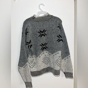 rare/vintage Cambridge Classics S sweater